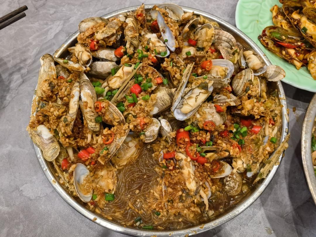 火爆餐厅的肉末蒜蓉生蚝海鲜煲，鲜香美味又下饭
