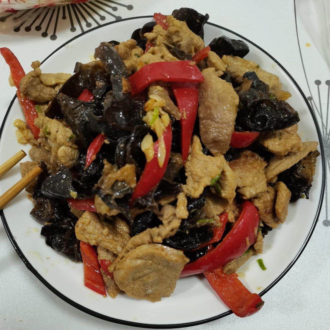 木耳炒肉