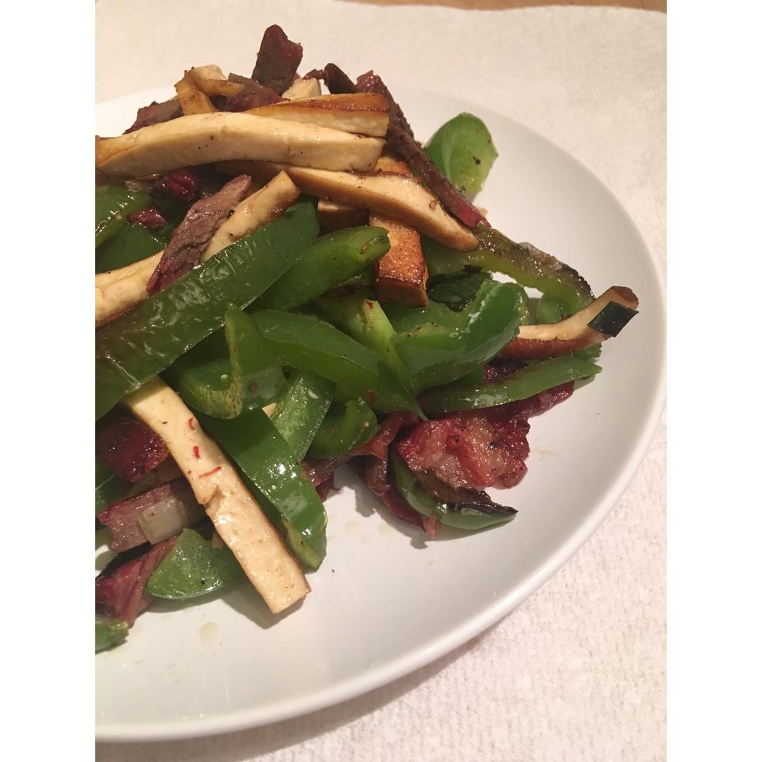 青椒牛肉炒豆干
