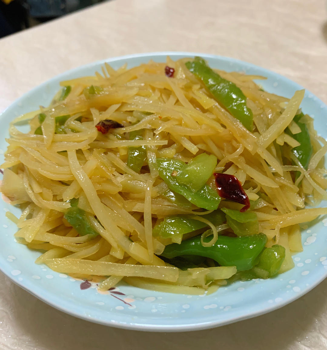 酸辣土豆丝的家常做法 超级下饭