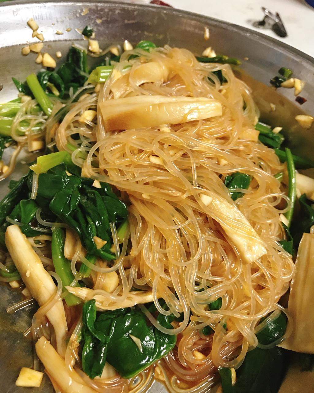 凉拌菠菜粉丝