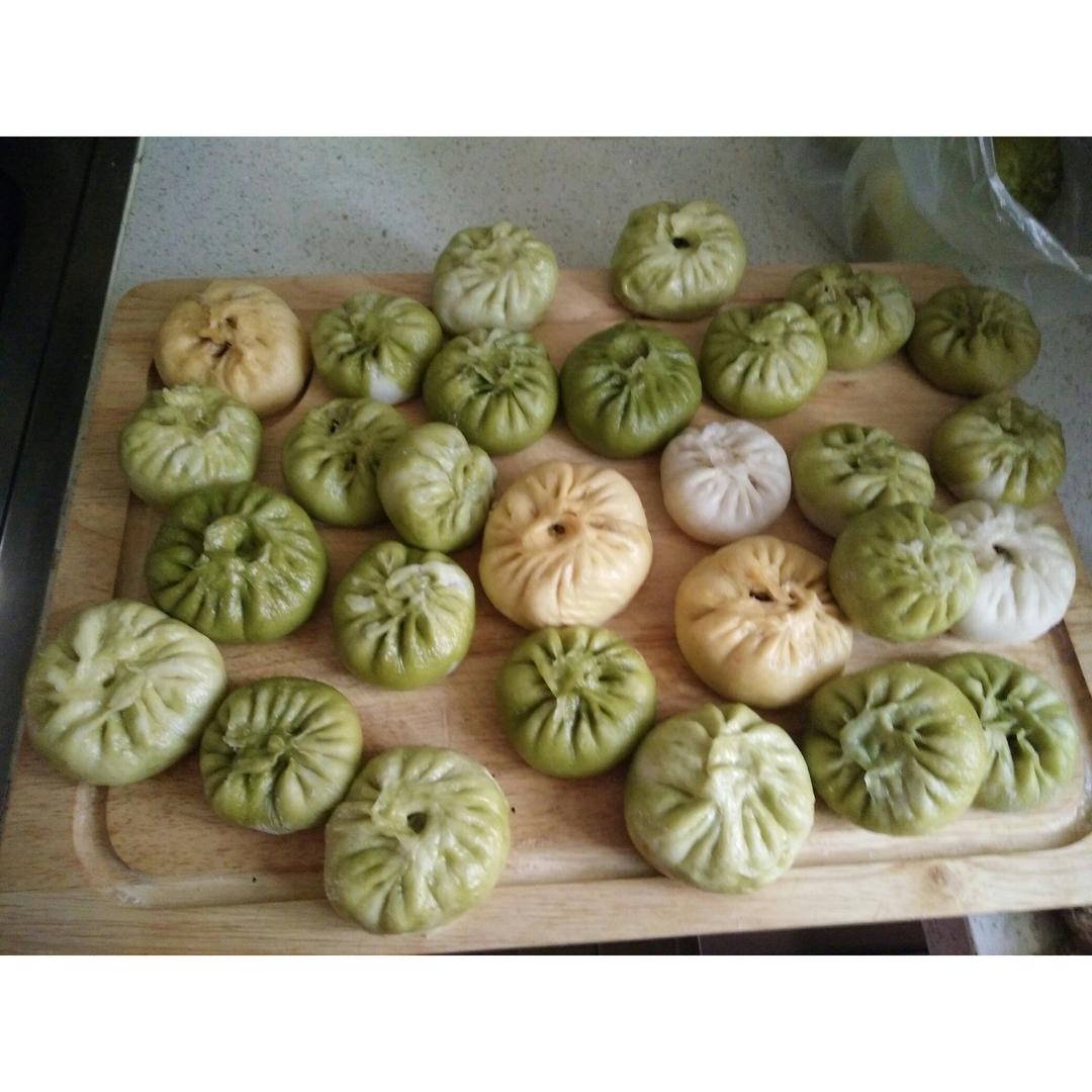 清新绿白格饺子