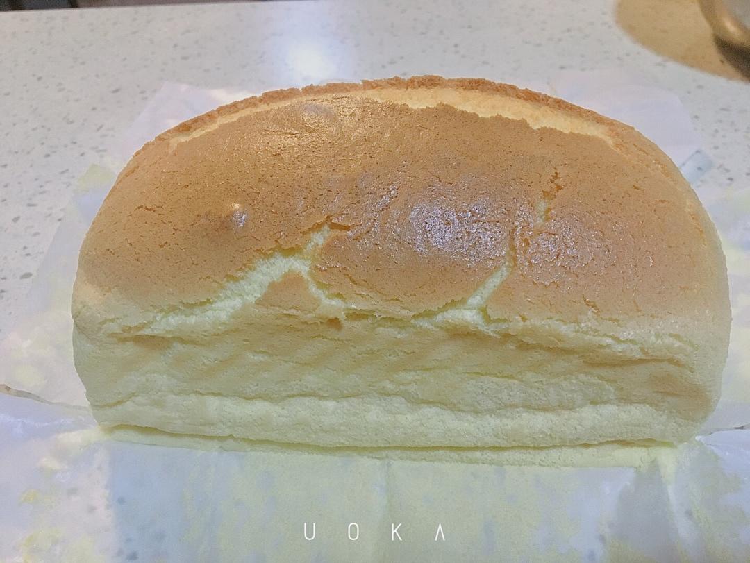 堪比柯基屁股
爆浆芝士🧀古早蛋糕