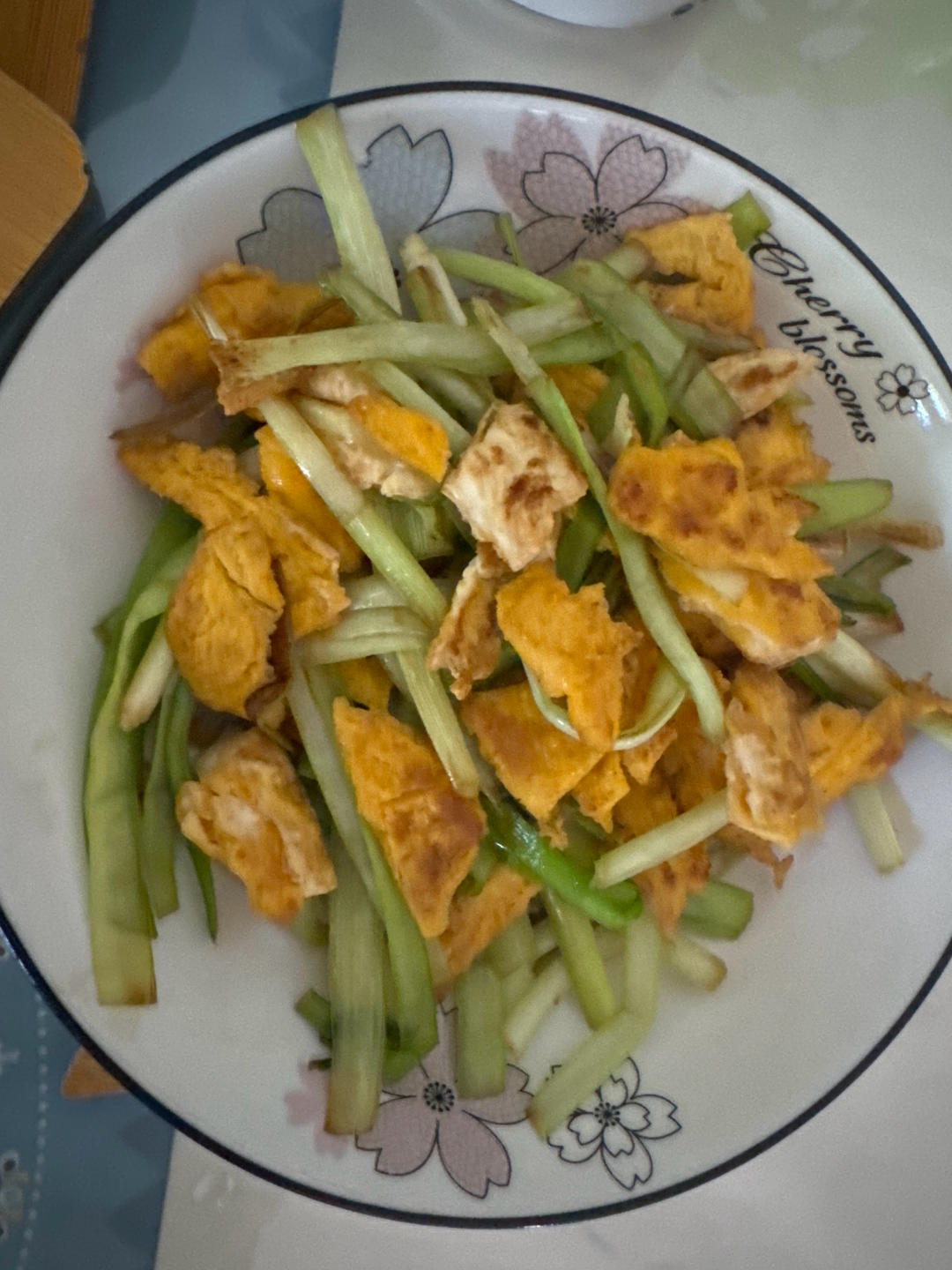 整个简单的韭黄炒蛋（手把手教学）