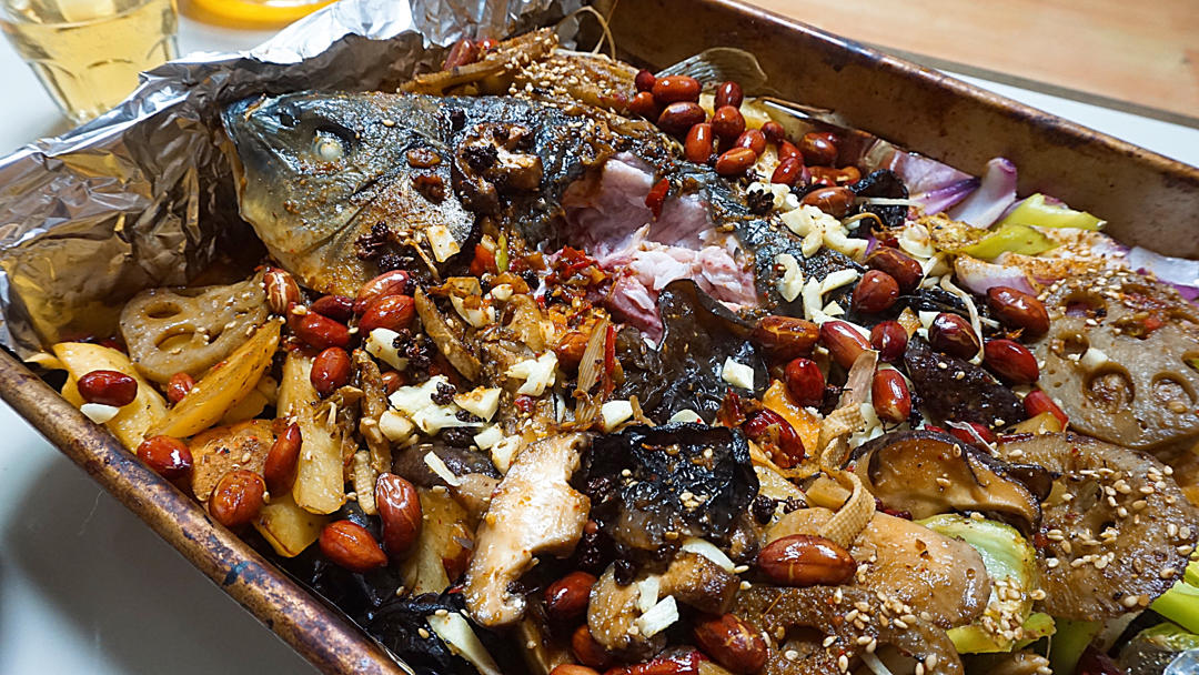 香辣烤鱼——西门子CS289ABS0W家用嵌入式蒸烤一体机