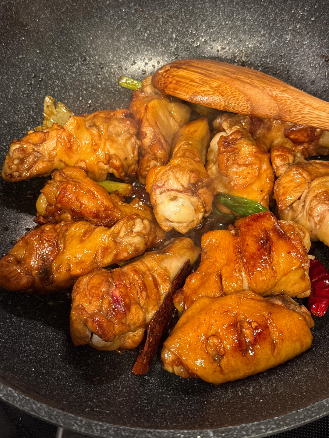 家常红烧小鸡翅根