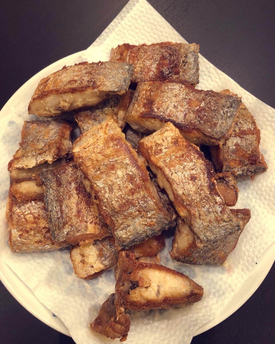 煮饭婆婆婆做的香煎带鱼