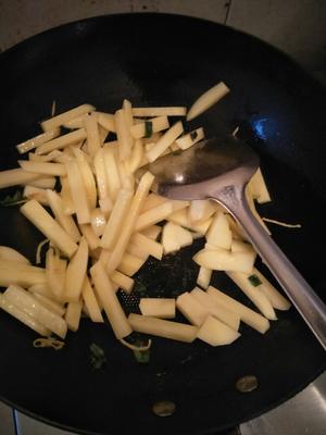 嘎啦炖土豆的做法 步骤6