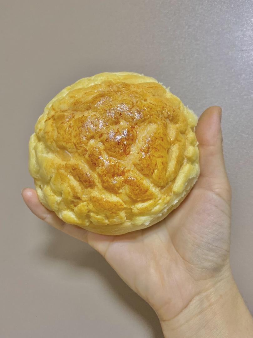 好吃到炸裂的港式菠萝包（附带制作酥皮的小视频）