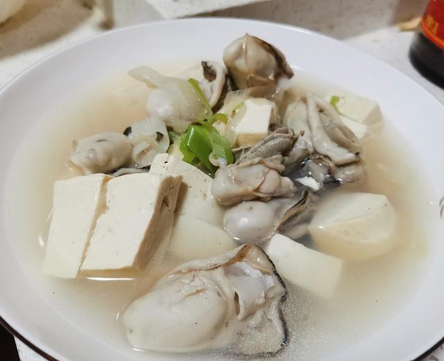 鲜掉眉毛！减脂一定要试！海蛎子炖豆腐汤的做法
