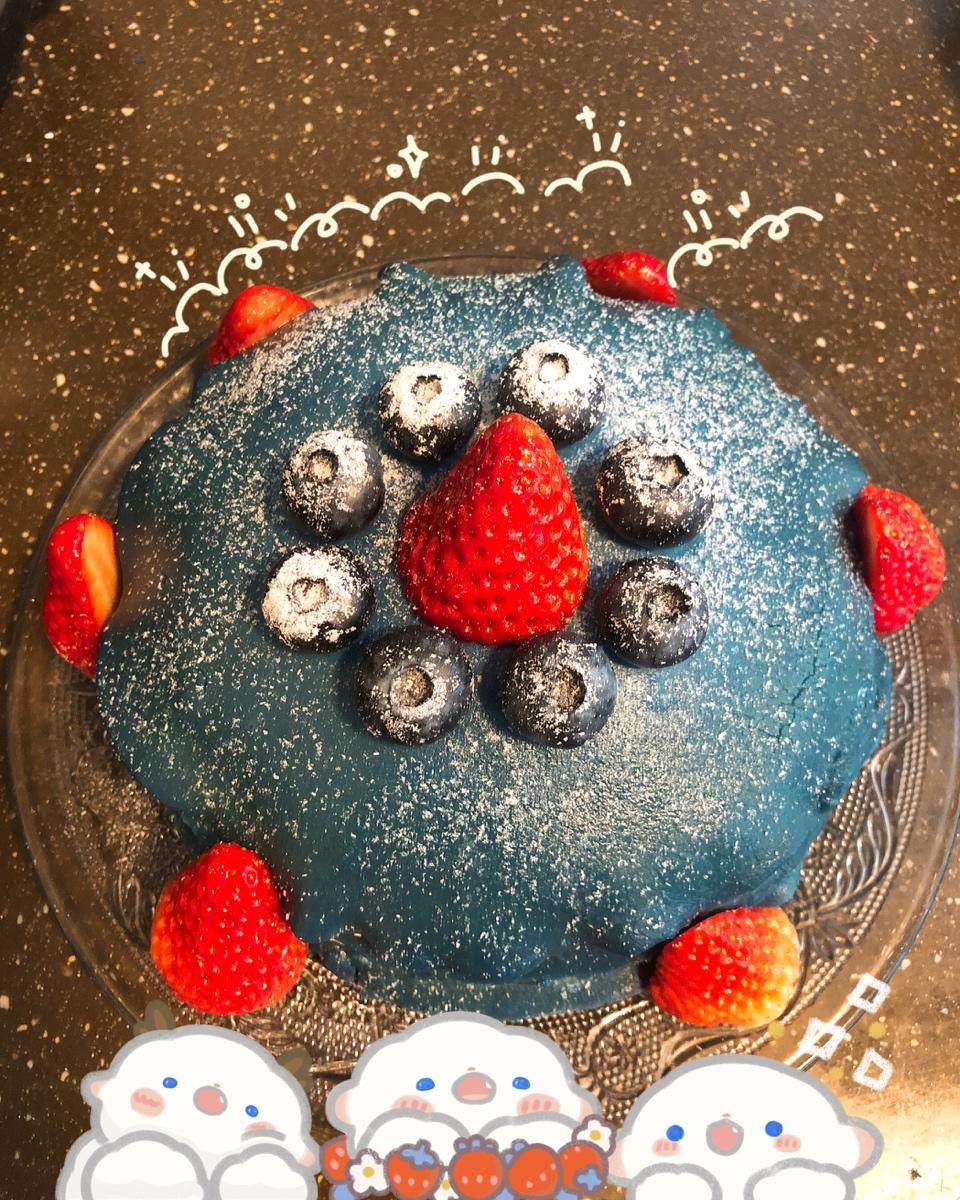 雾霾蓝千层蛋糕（蝶豆花粉）