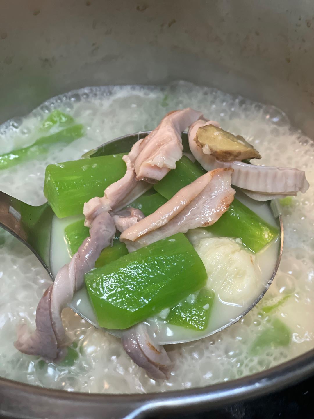 厨师长教你：“大蒜烧肚条”的家常做法，味道鲜美下饭先收藏起来