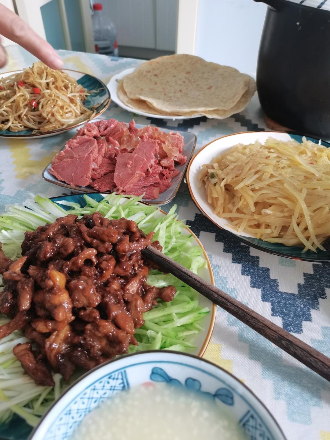 京酱肉丝