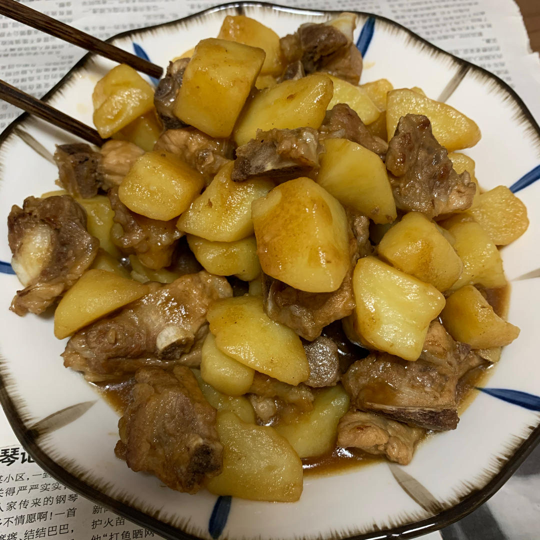 土豆烧排骨