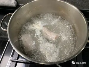 【0029】西洋菜陈肾瑶柱煲瘦肉 <302小厨房>的做法 步骤5