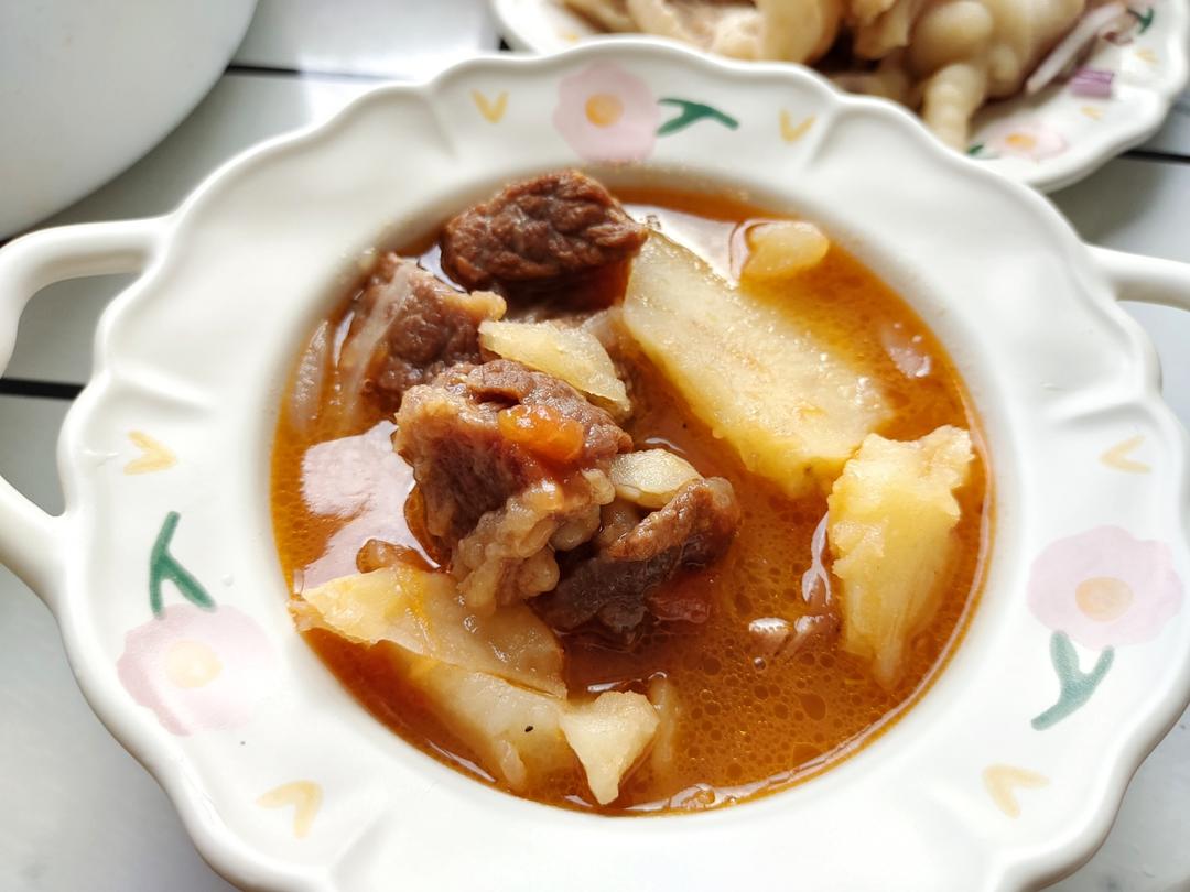 番茄土豆炖牛腩