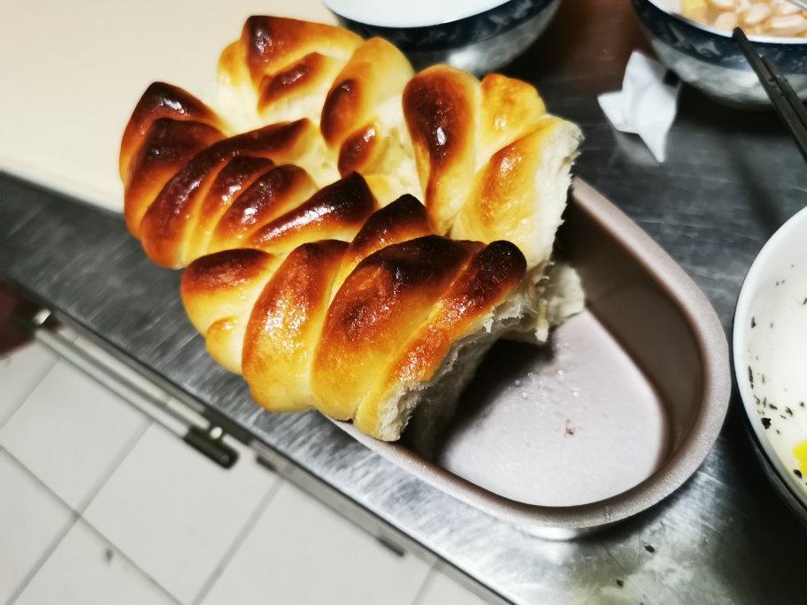 日式香浓炼乳面包