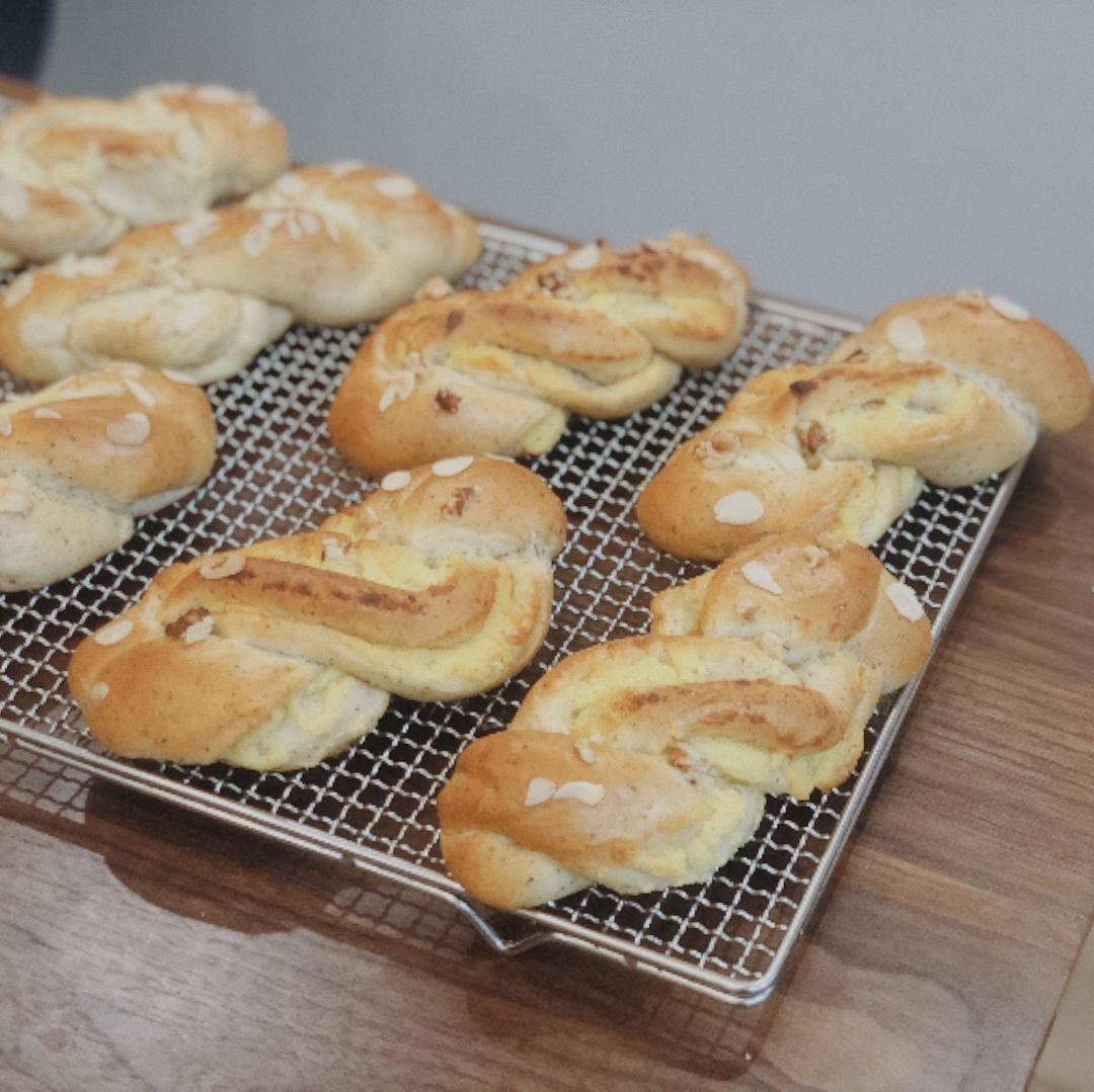 红茶奶酥面包