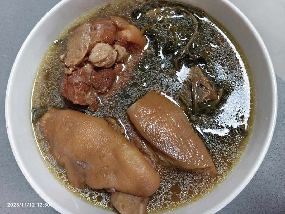 苦菜干炖猪脚（寿宁特色）