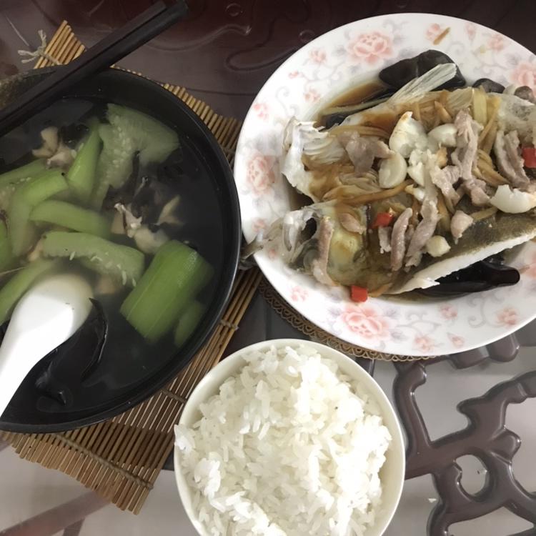 新手零失败的清蒸鲈鱼