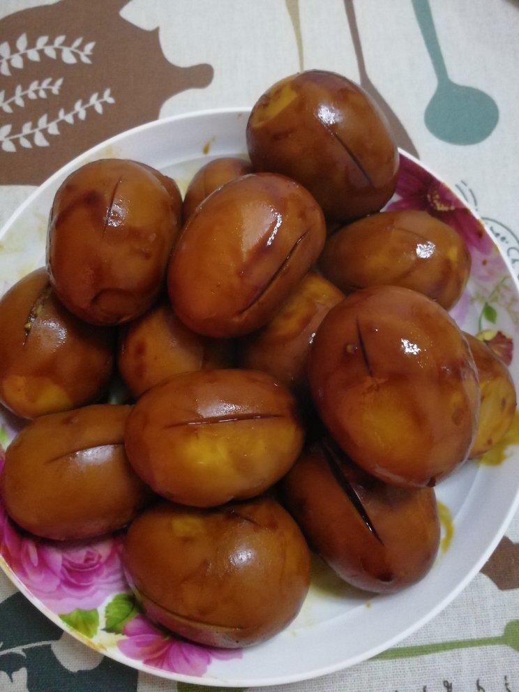 班的瑞做的快手啤酒卤鸡蛋