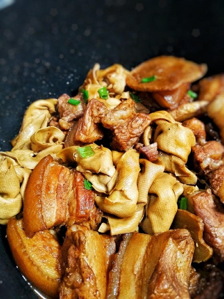 百叶结和红烧肉一起烧，原来这么美味