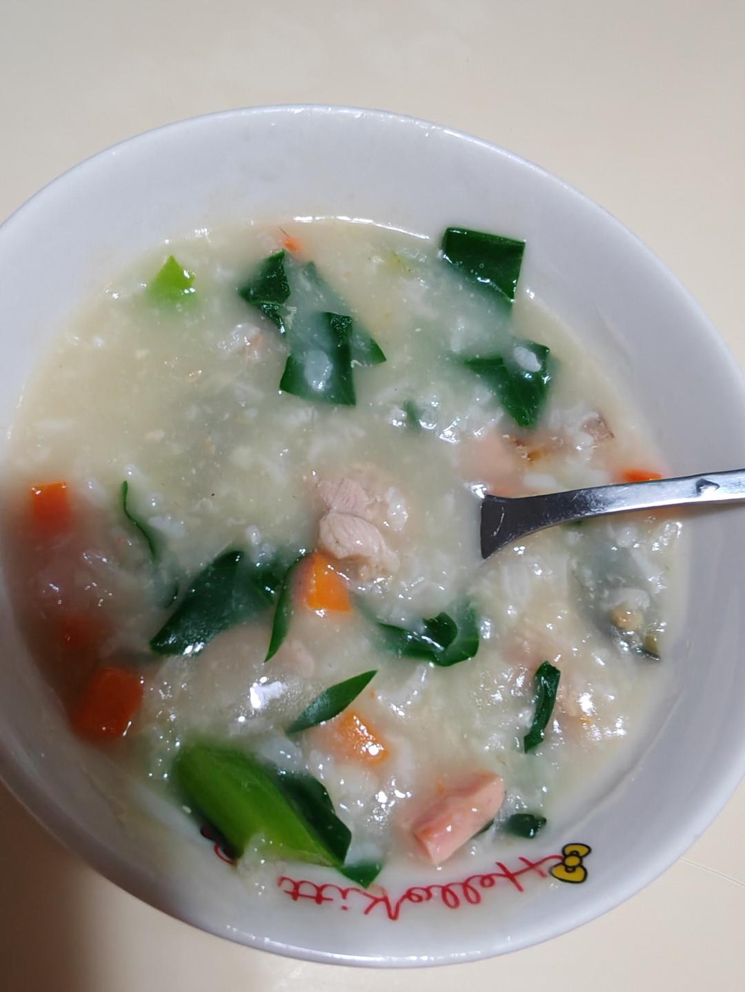 妈妈👩教我做的皮蛋瘦肉粥🥣简单快捷美味😋