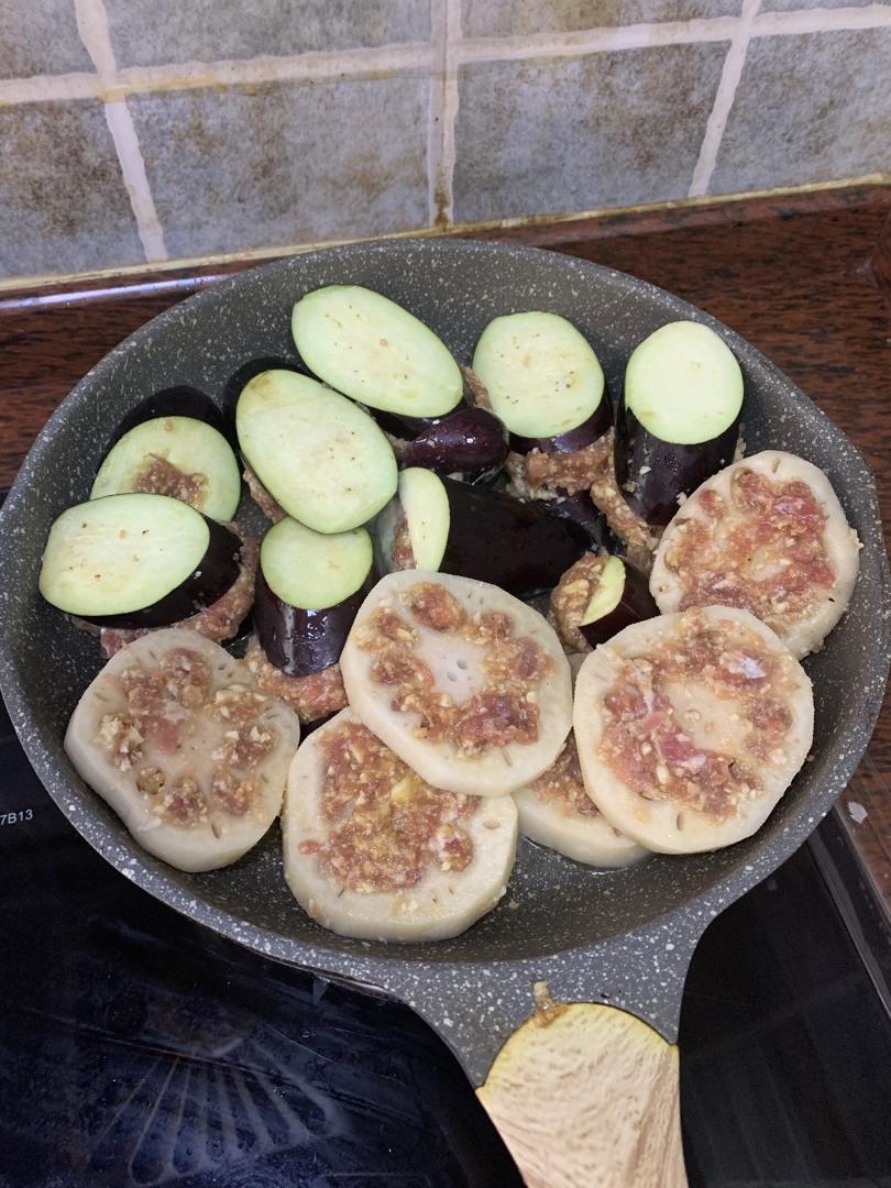 煎酿茄瓜，莲藕