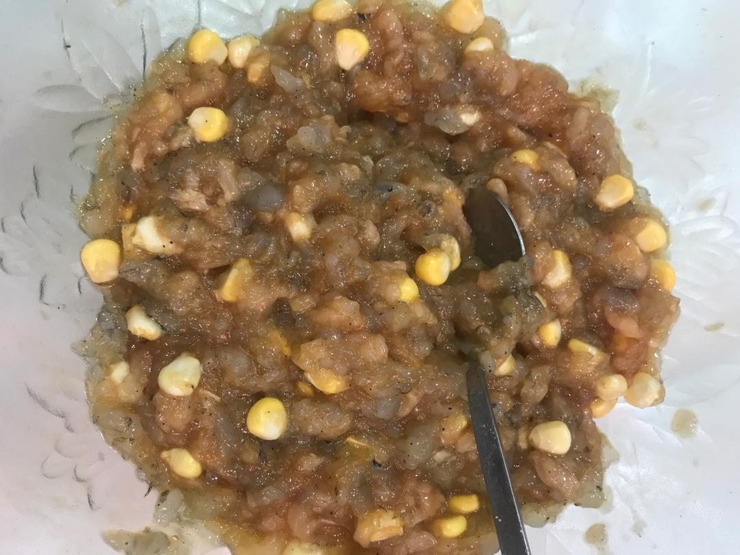 猪肉虾仁玉米饺子