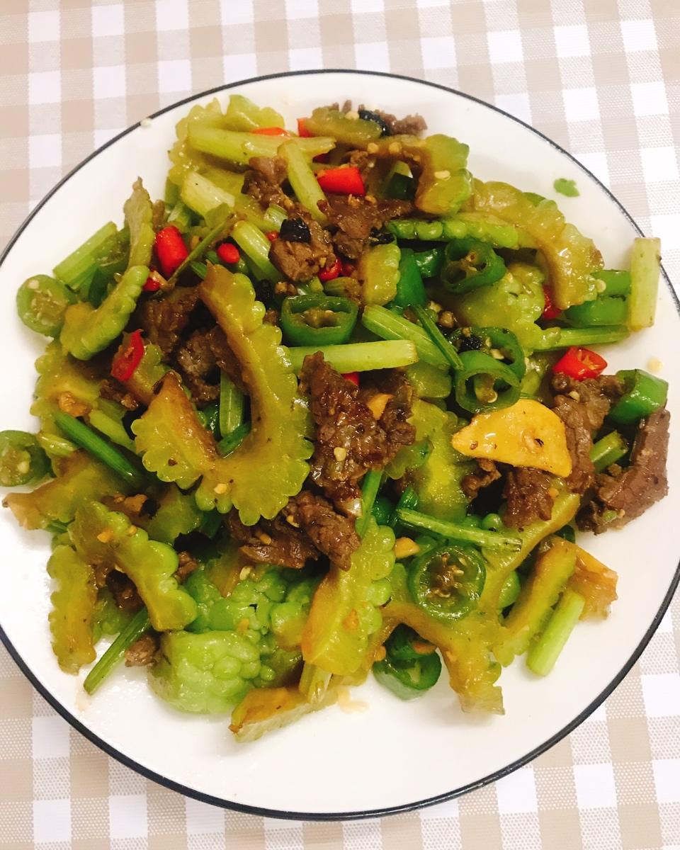 苦瓜炒牛肉