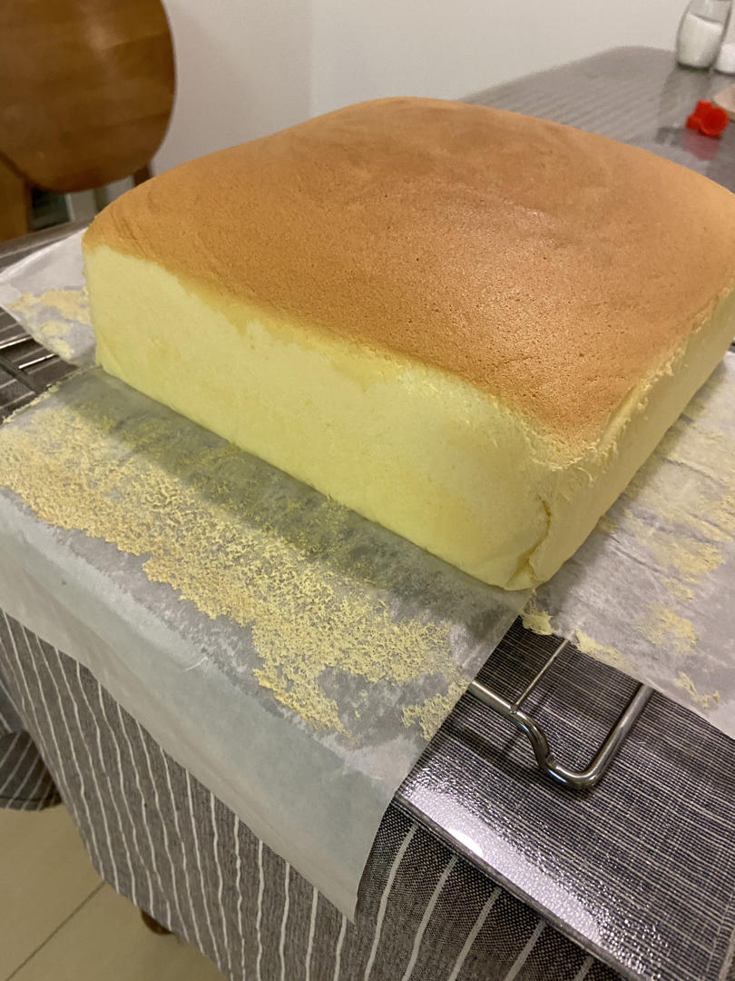 古早蛋糕又名抖臀蛋糕