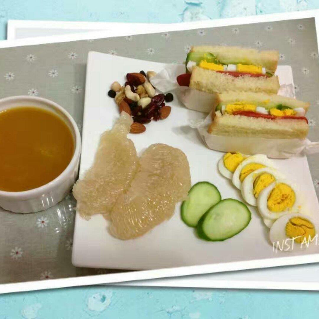 ins上超火的沼サン（沼三明治）