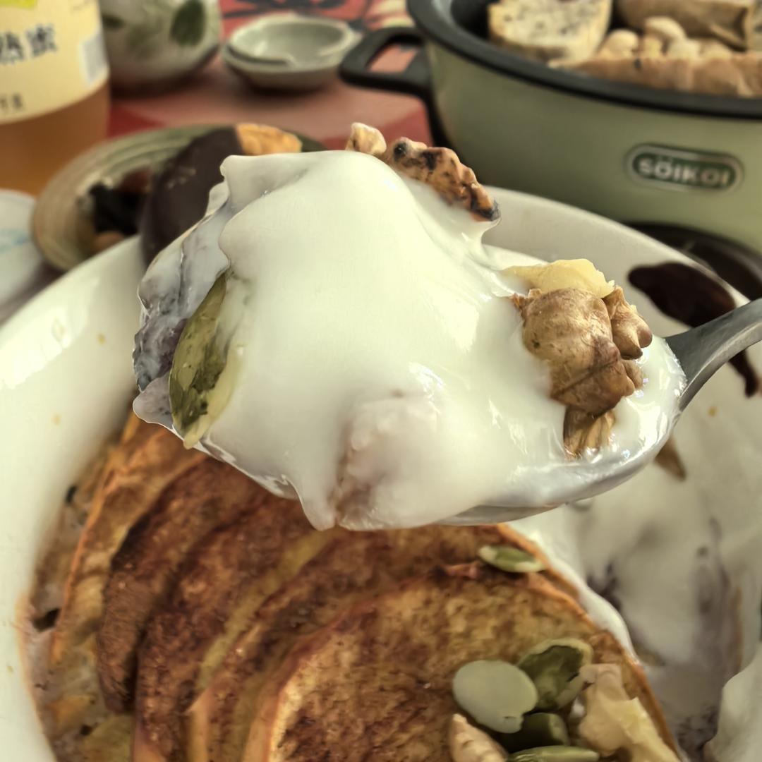 肉桂苹果烤酸奶燕麦