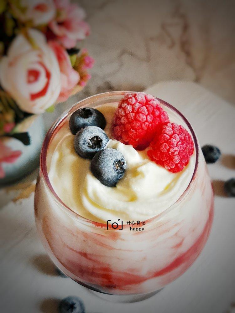 如何让普通酸奶秒变一杯有13格的酸奶