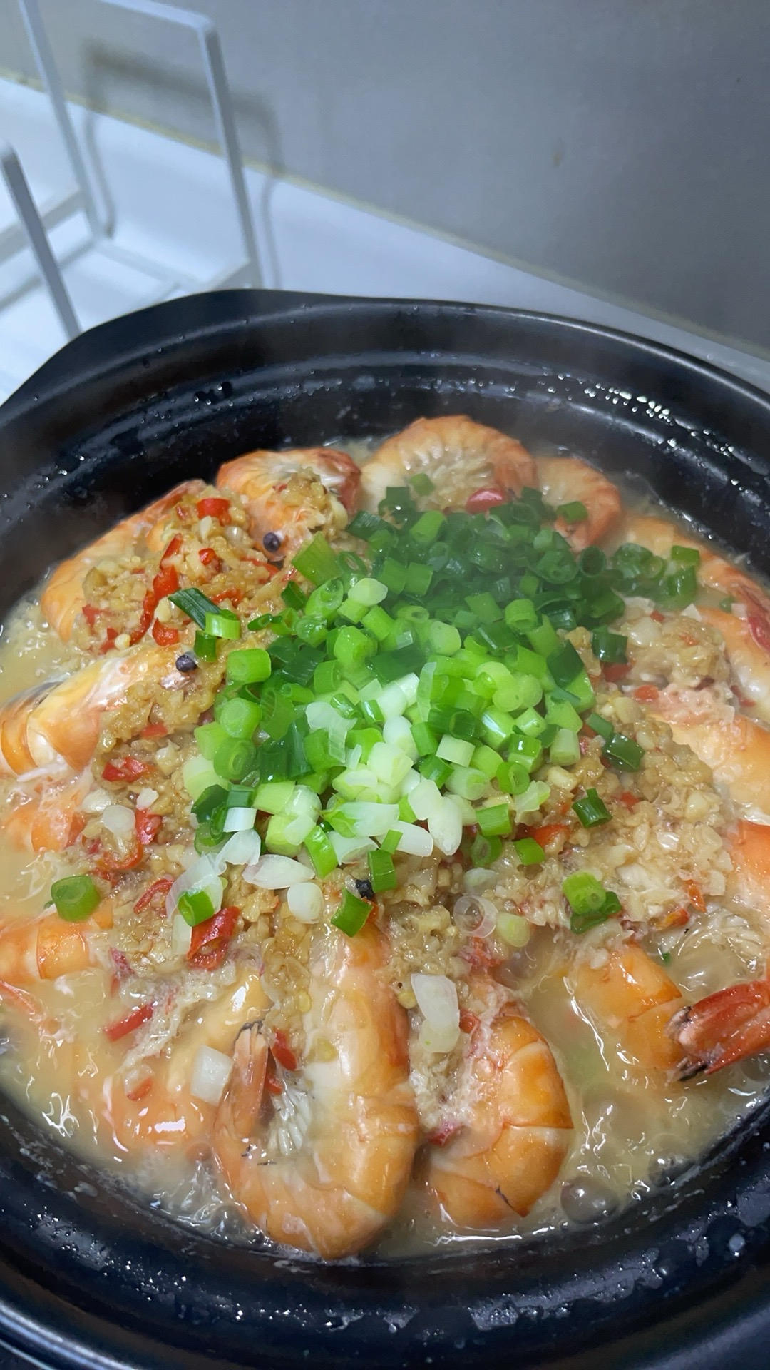 蒜蓉粉丝鲜虾煲