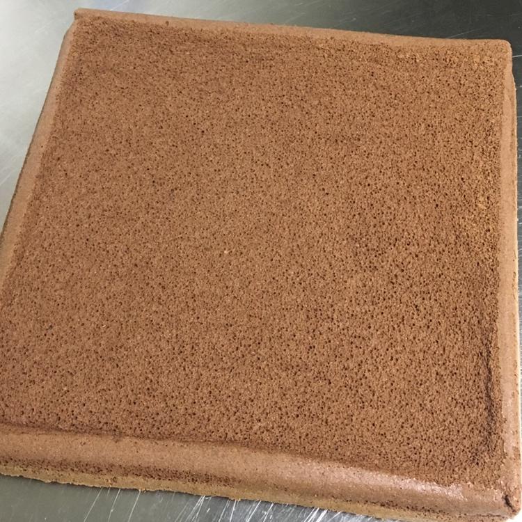 超浓郁卷不裂的巧克力蛋糕卷