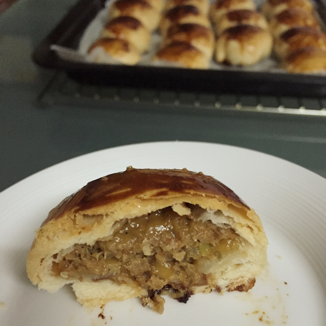 泳式鲜肉榨菜月饼