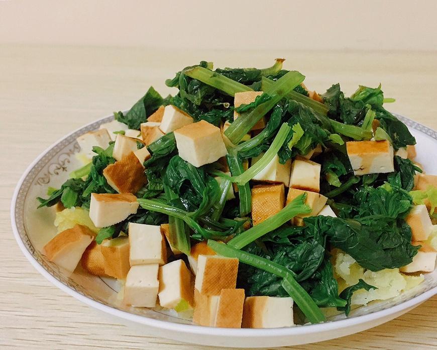 下班不开火【香芹香干土豆泥】营养一锅端的做法