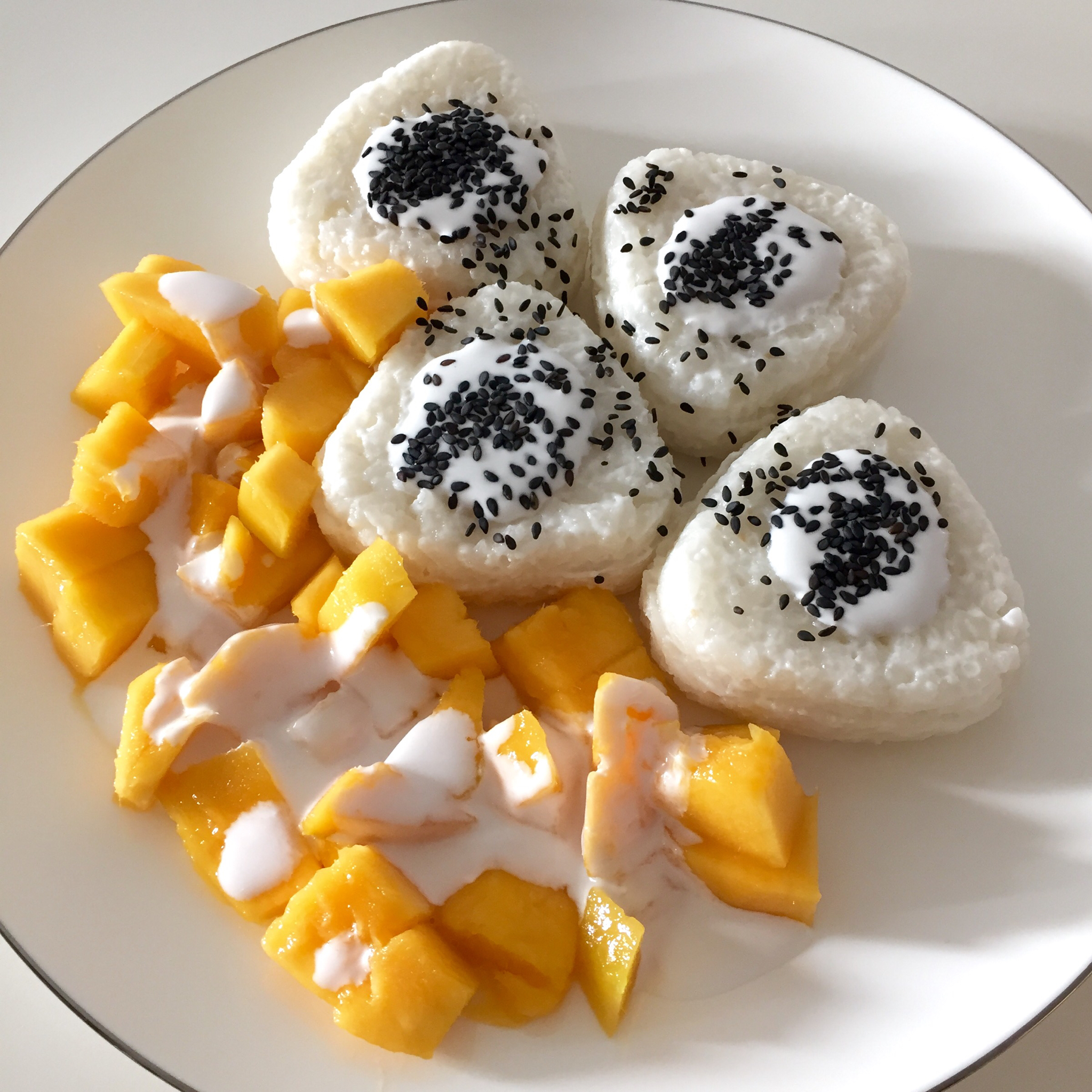 椰浆芒果糯米饭