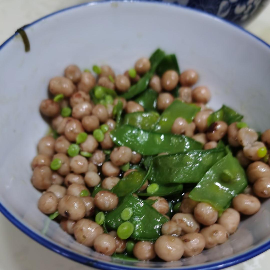 荷兰豆炒香菇（上海家常菜）