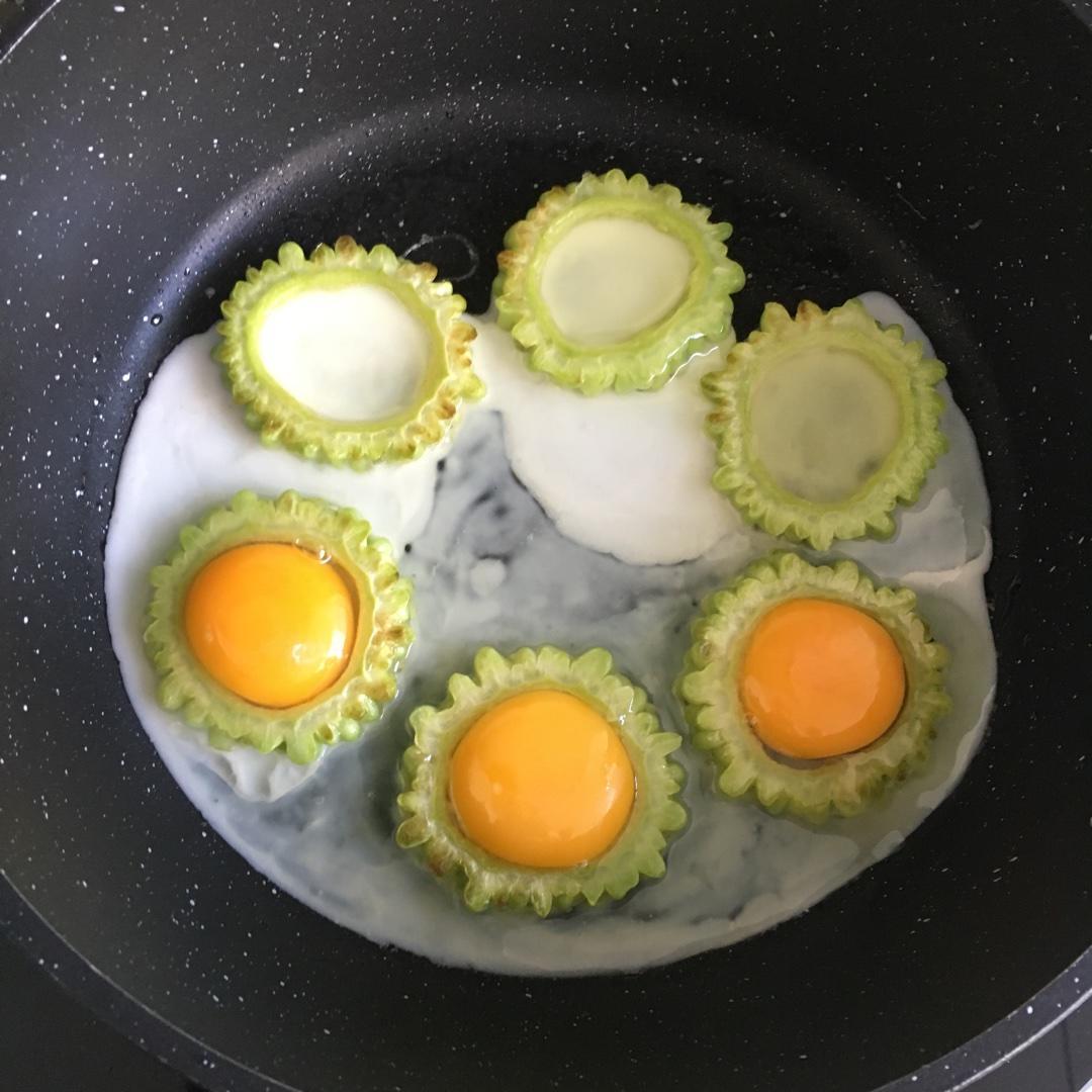 苦瓜酿蛋的做法