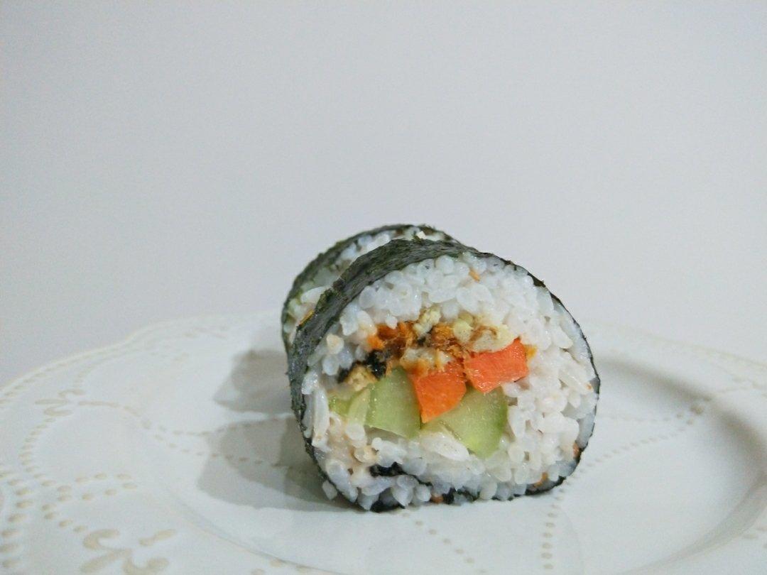 自制寿司（含寿司醋配方和超详细寿司卷法）