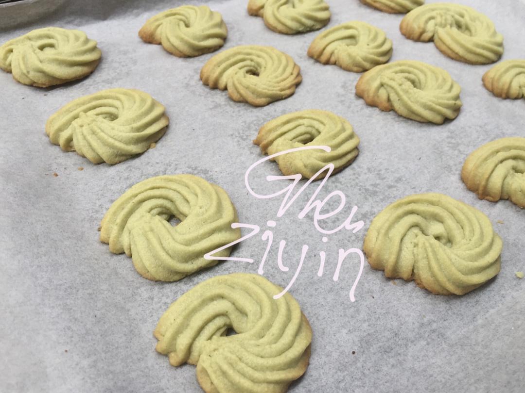 酥酥的抹茶味奶油曲奇🍪新👋大胆尝试
