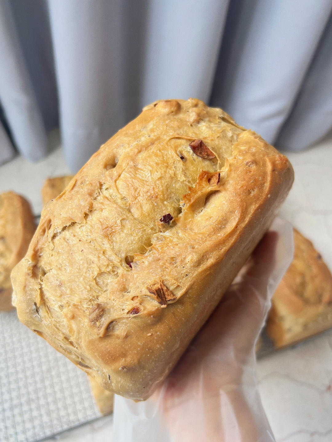 红枣核桃料多多，一炉8条小吐司记录