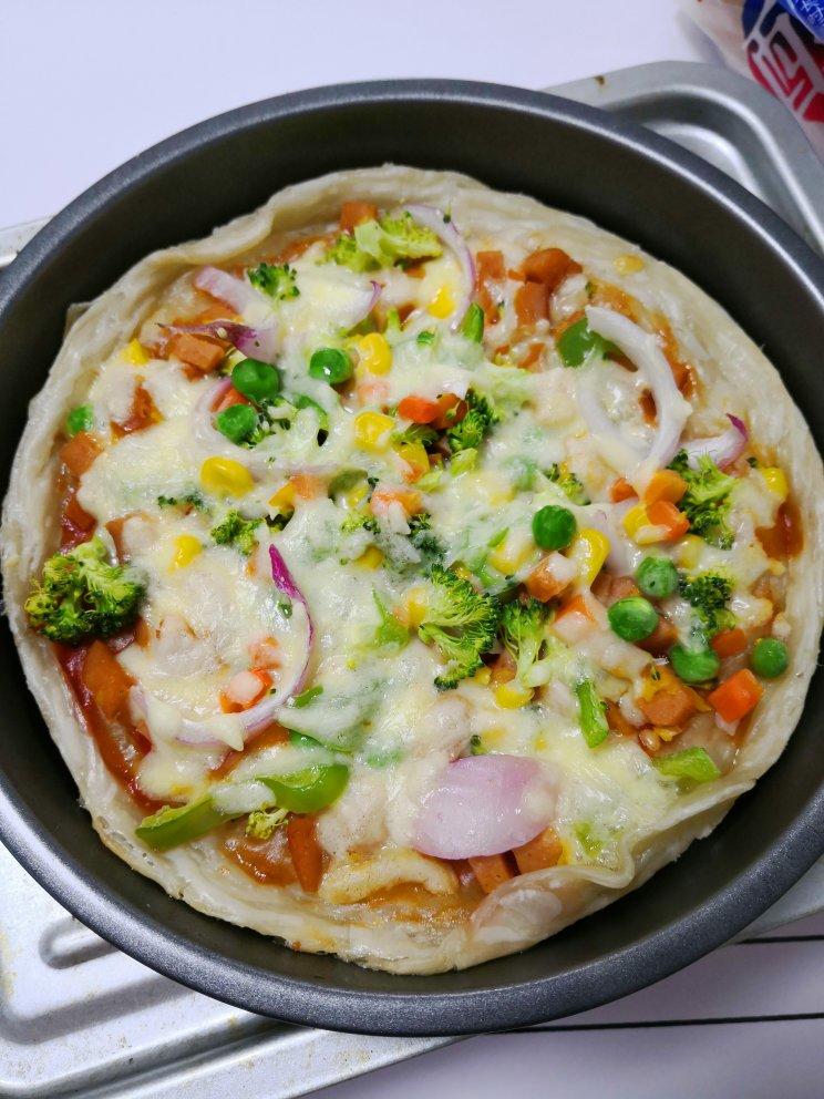 脆皮肠手抓饼版披萨