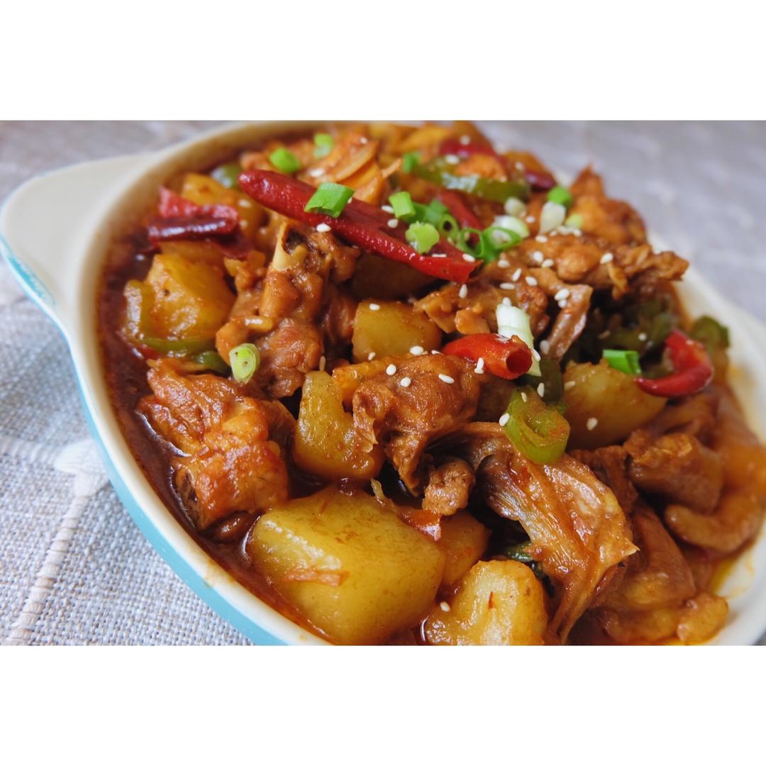 土豆烧鸡（非常下饭哦~）