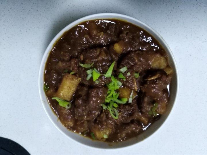 红烧牛肉土豆 （独家秘制）