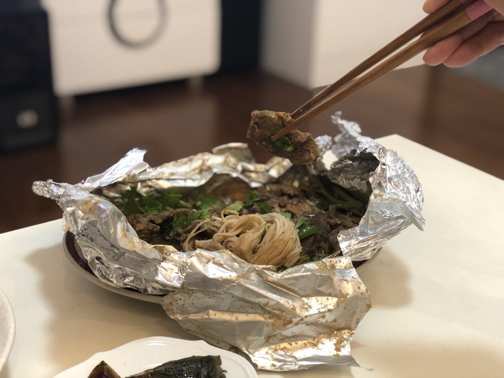 锡纸金针菇牛肉（港式茶餐厅酱料调配 简单快手）的做法