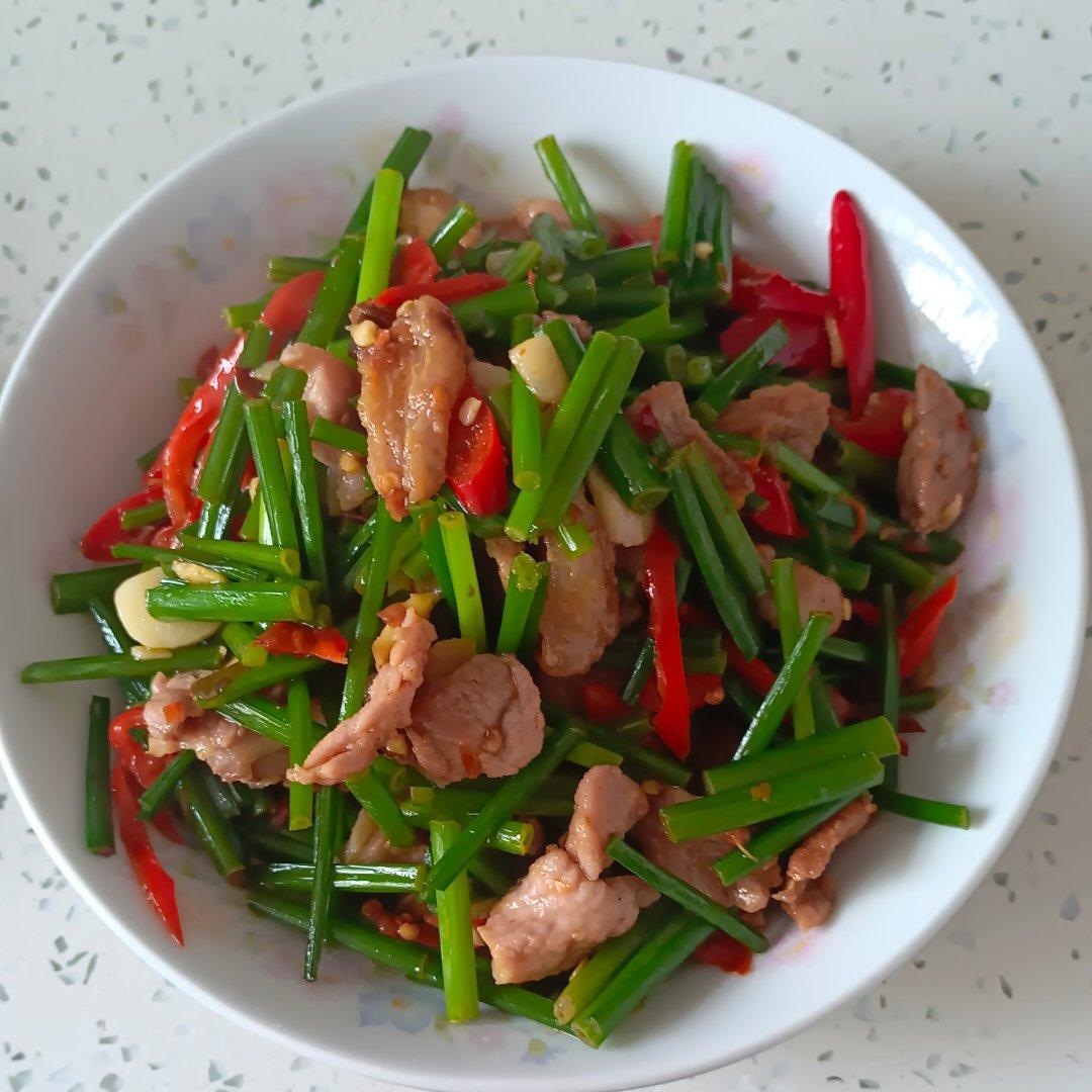 超级下饭韭菜花小炒肉