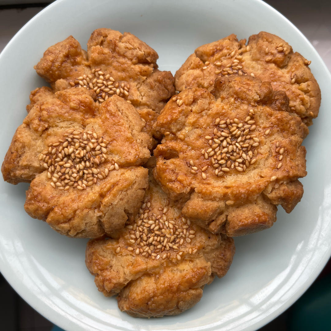 轻轻一按就碎掉的原味桃酥（不输猪油版）